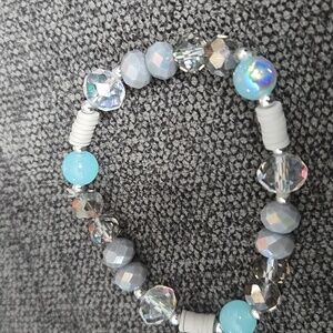 Stretch Beaded Bracelet Blue Clear Gray Beads Fits Up To 6.5 Inch Wrist NWOT New